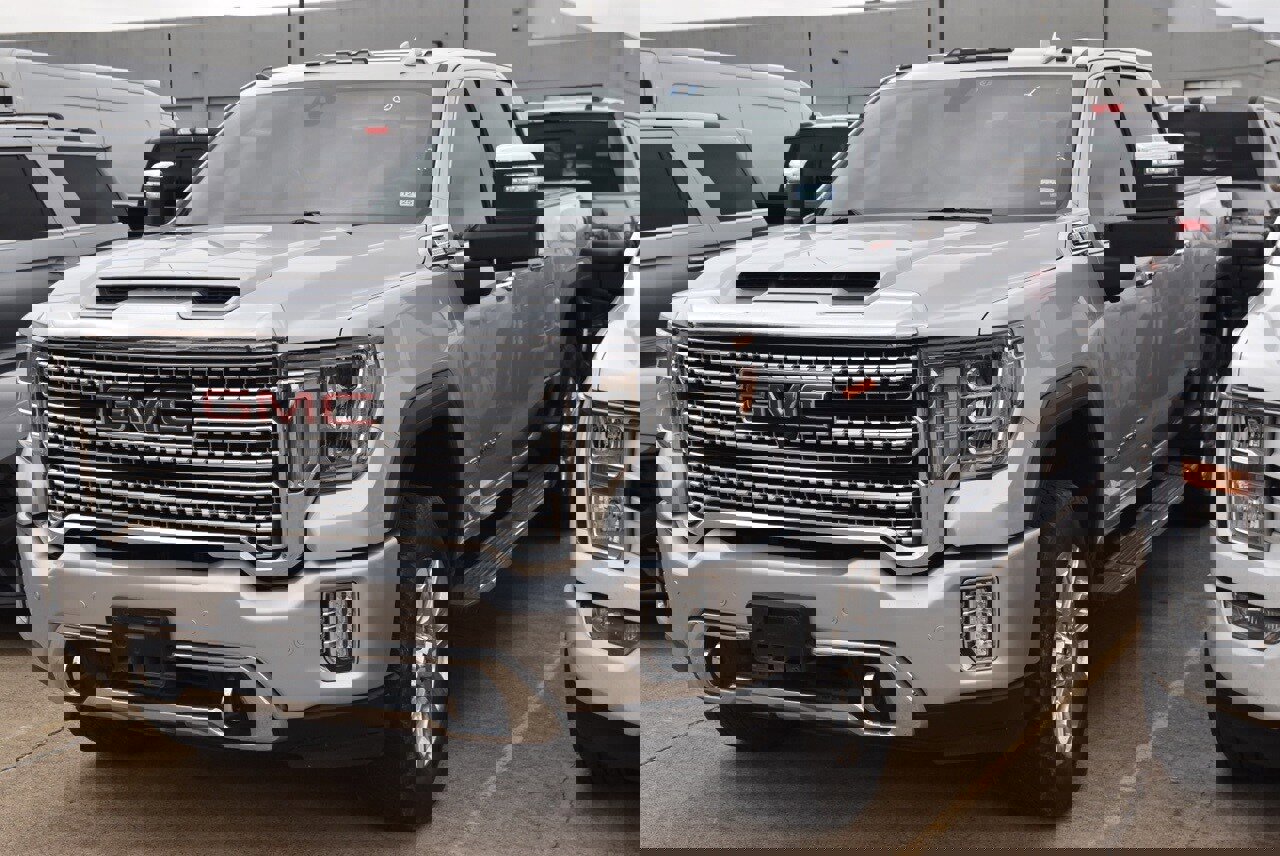 Used 2020 GMC Sierra 2500 Denali w/ Denali Ultimate Package image 2