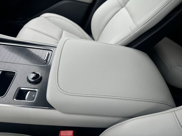 New 2026 Lincoln Aviator AWD image 21