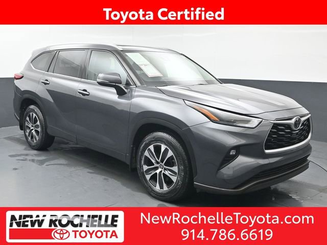 Certified 2022 Toyota Highlander XLE