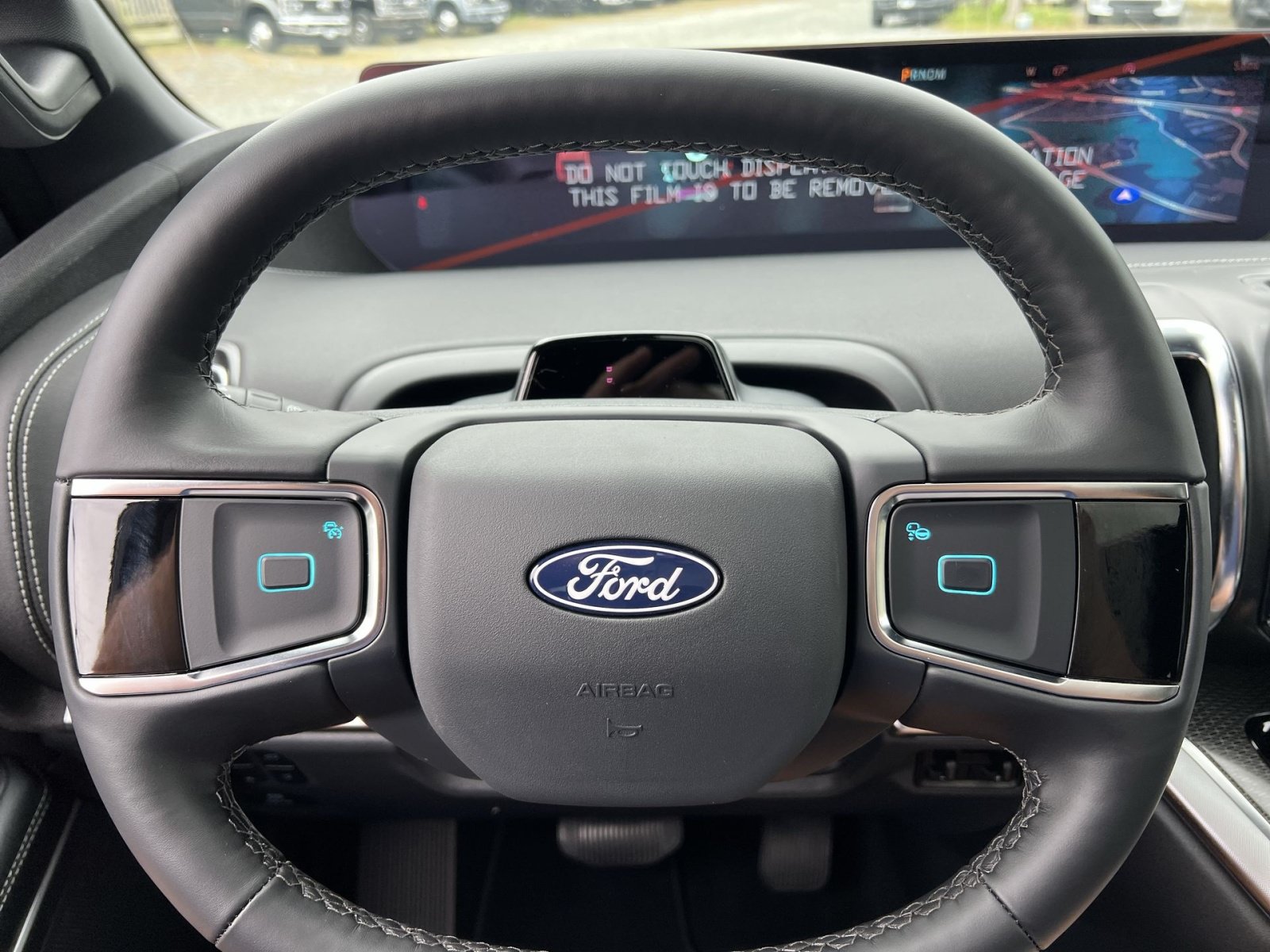 New 2027 Ford Expedition Platinum w/ Stealth Appearance Package AWD/4WD image 16