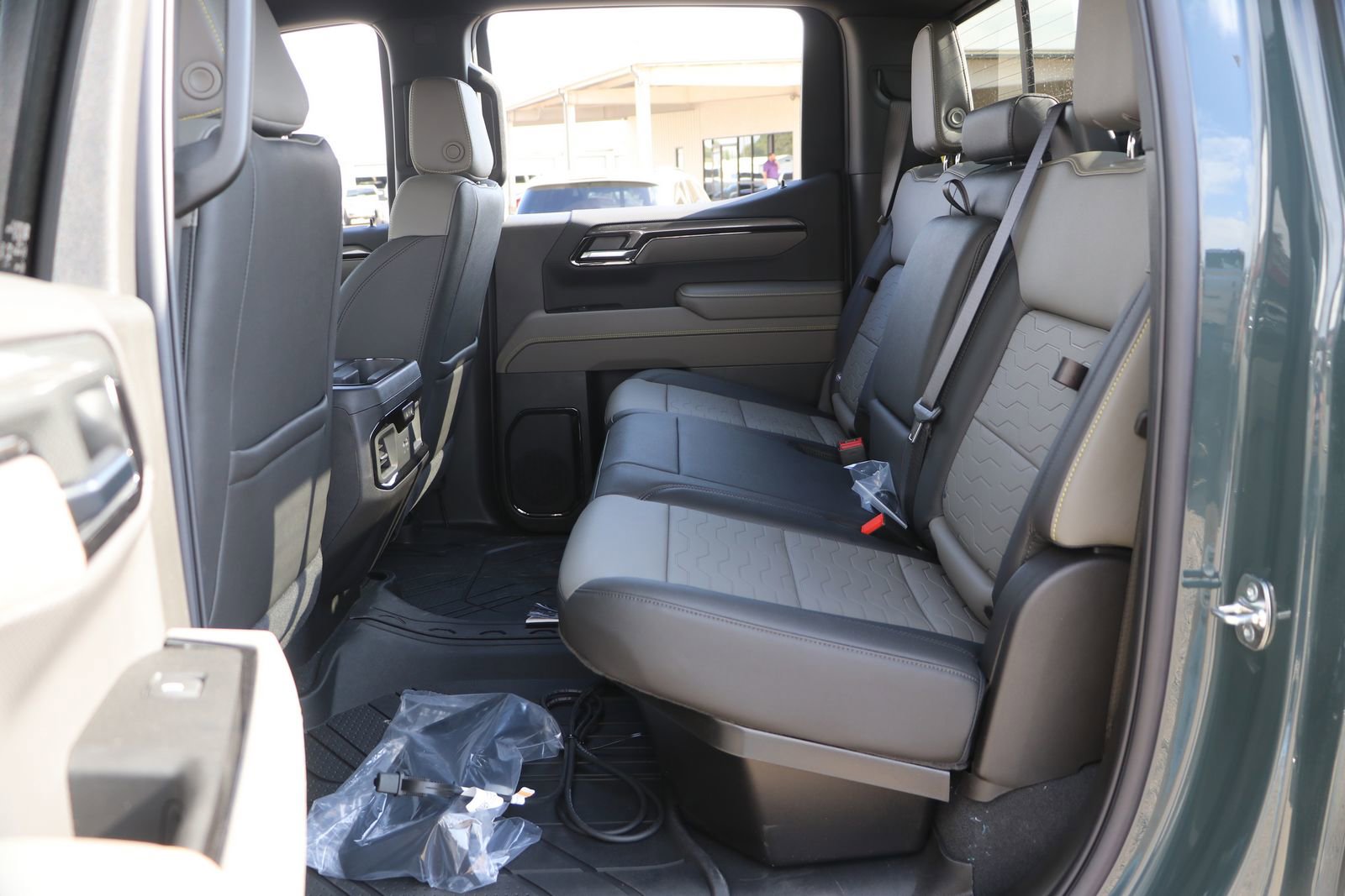New 2026 Chevrolet Silverado 1500 ZR2 image 28