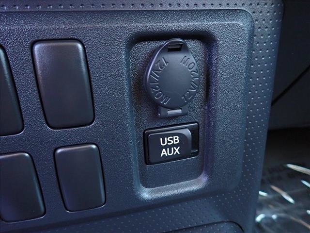 Used 2014 Toyota FJ Cruiser 4WD w/ Convenience Package image 17