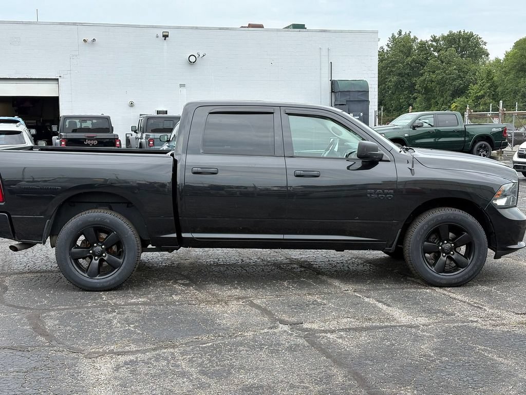 Used 2016 RAM 1500 Express w/ Black Ram 1500 Express Group AWD/4WD image 8