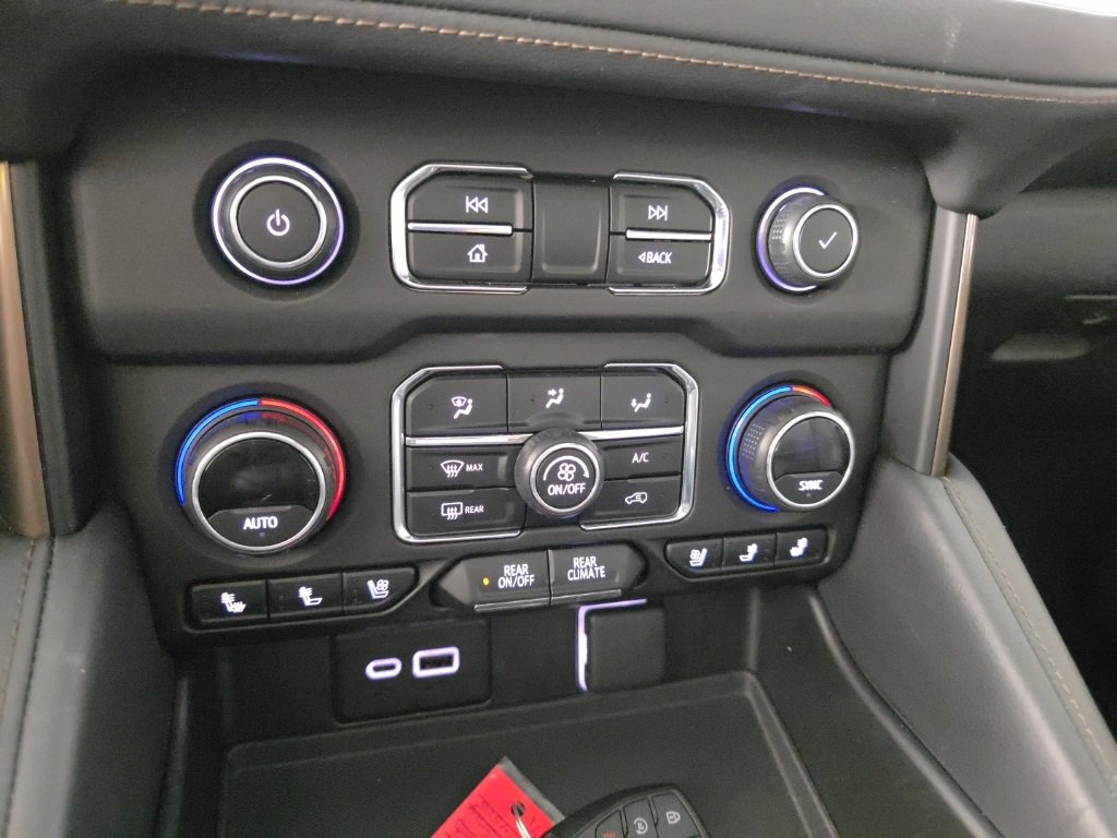 Used 2021 Chevrolet Tahoe High Country w/ Premium Package image 21