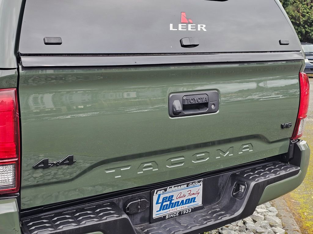 Used 2021 Toyota Tacoma SR5 w/ Trail Edition image 23