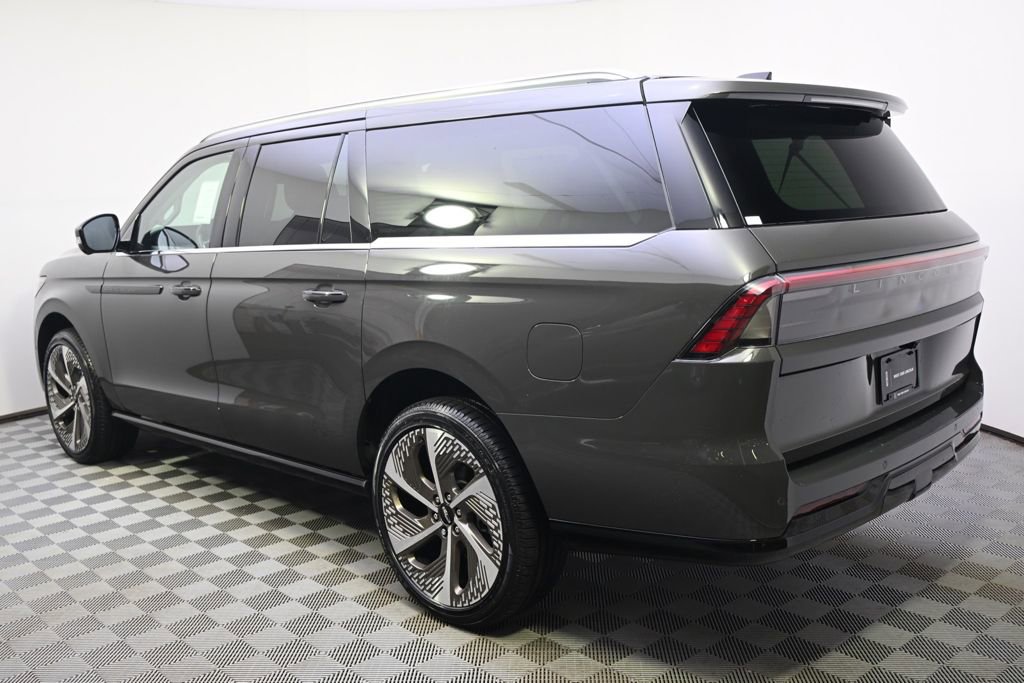 New 2026 Lincoln Navigator L Black Label image 3