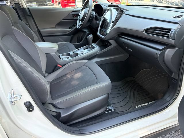 Used 2025 Subaru Crosstrek 2.5i Premium w/ Crosstrek Mirror Package AWD/4WD image 13