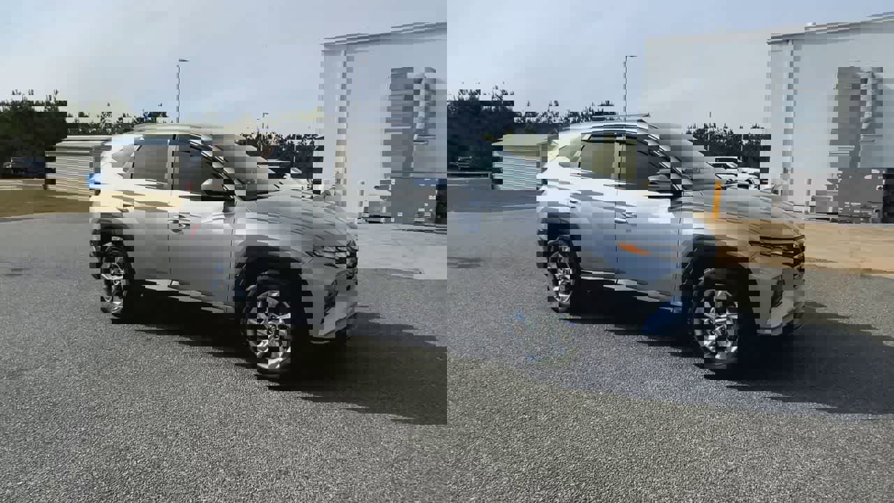 Used 2022 Hyundai Tucson SE video 2