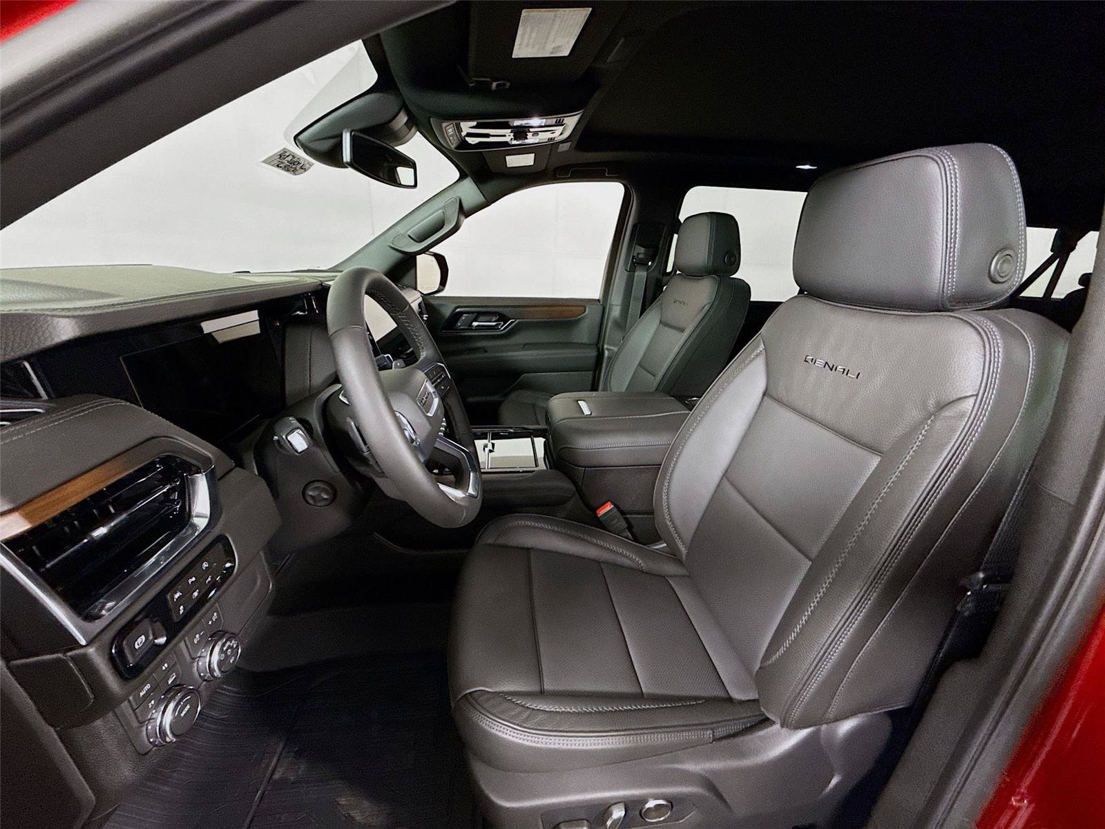 New 2026 GMC Yukon XL Denali w/ Sun & Power Step Package AWD/4WD image 16