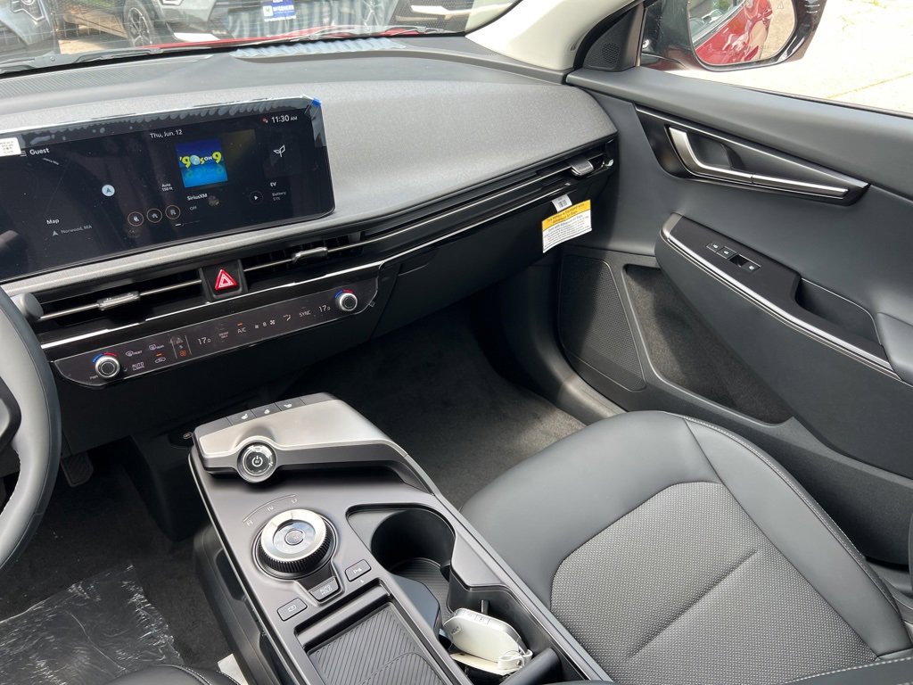 New 2025 Kia EV6 Light w/ Light LR Technology Package image 12