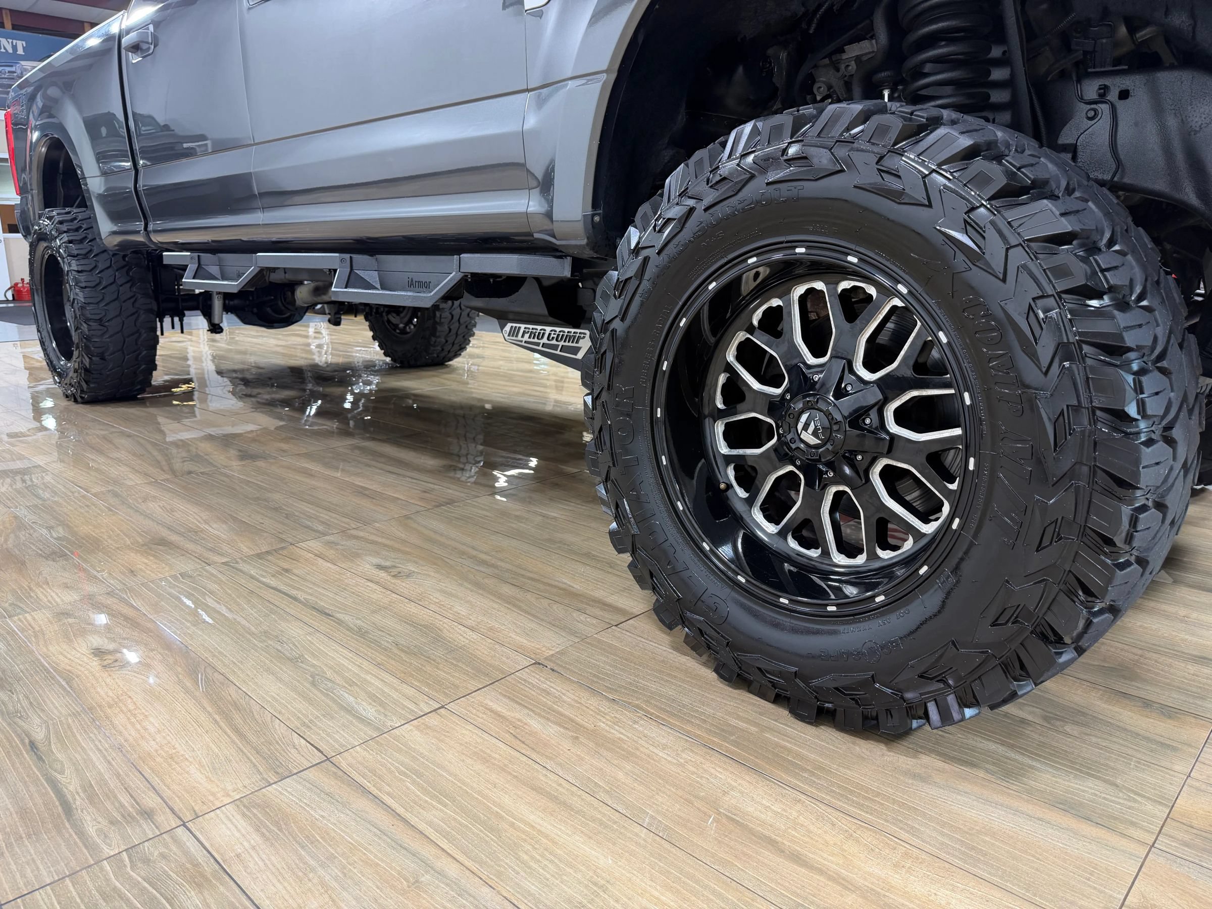 Used 2018 Ford F250 XLT w/ Snow Plow Prep Package AWD/4WD image 4