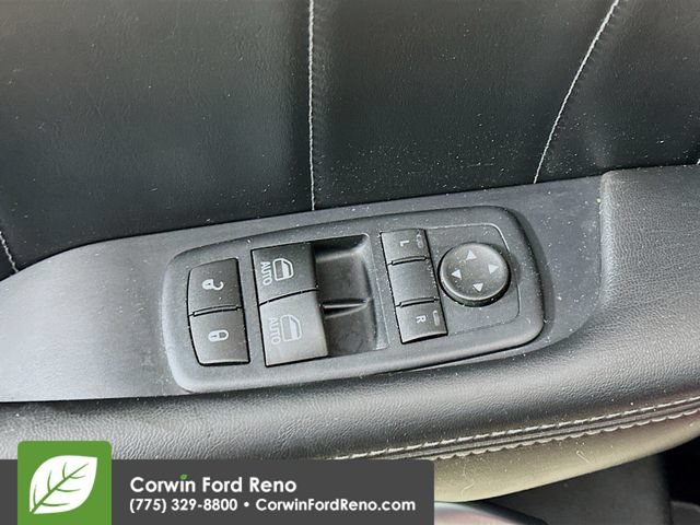 Used 2017 Dodge Challenger R/T Scat Pack w/ Leather Interior Group RWD image 18