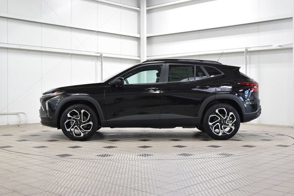 New 2026 Chevrolet Trax RS w/ Driver Confidence Package FWD image 4