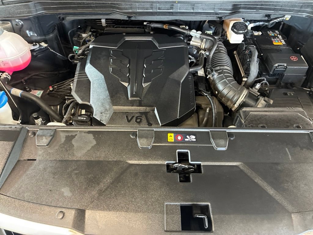 Certified 2024 Kia Carnival LX FWD image 17