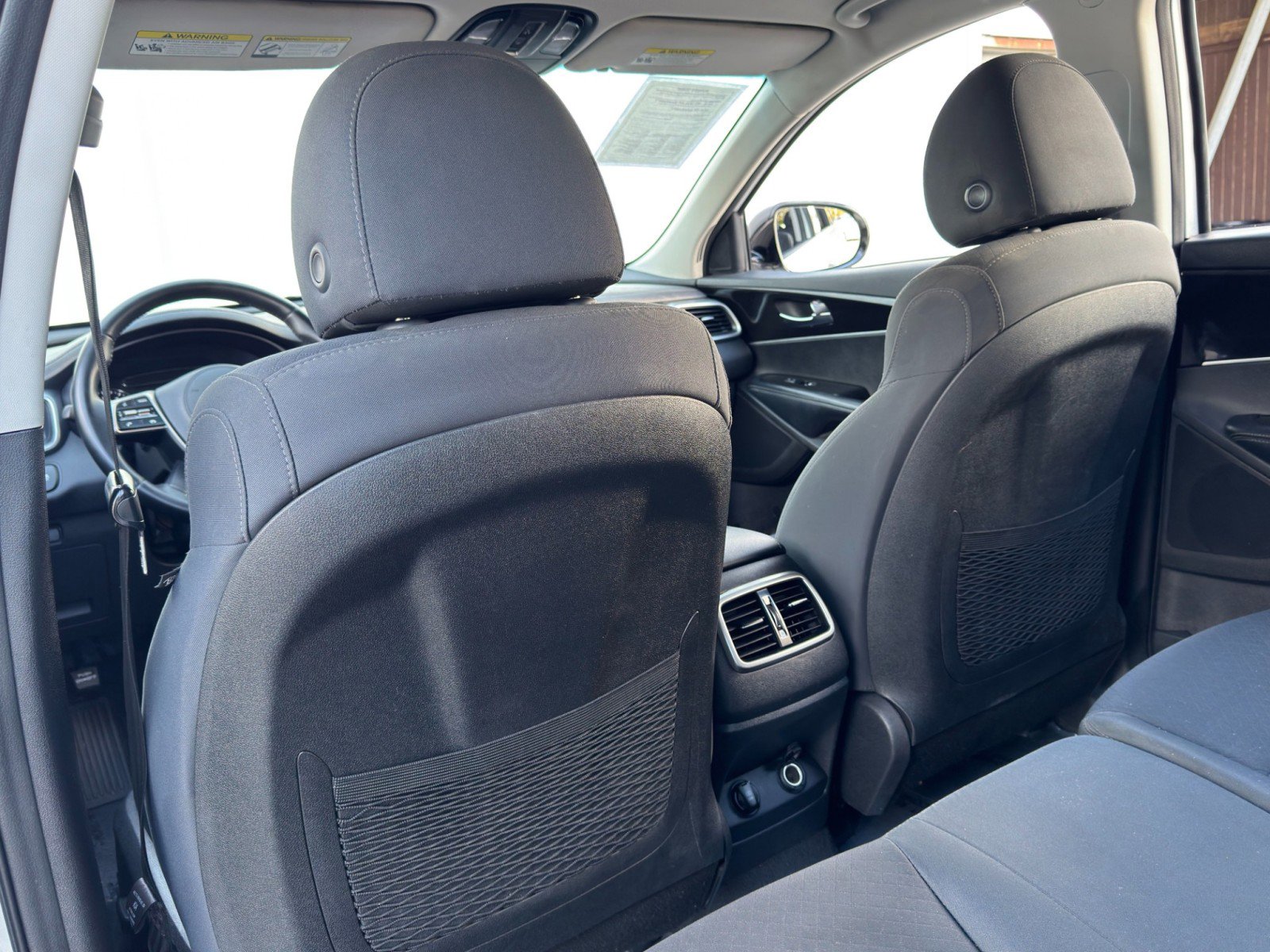 Used 2020 Kia Sorento S image 30