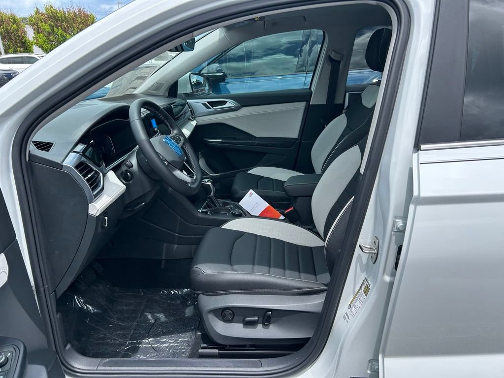 New 2026 Volkswagen Taos SEL AWD/4WD image 15