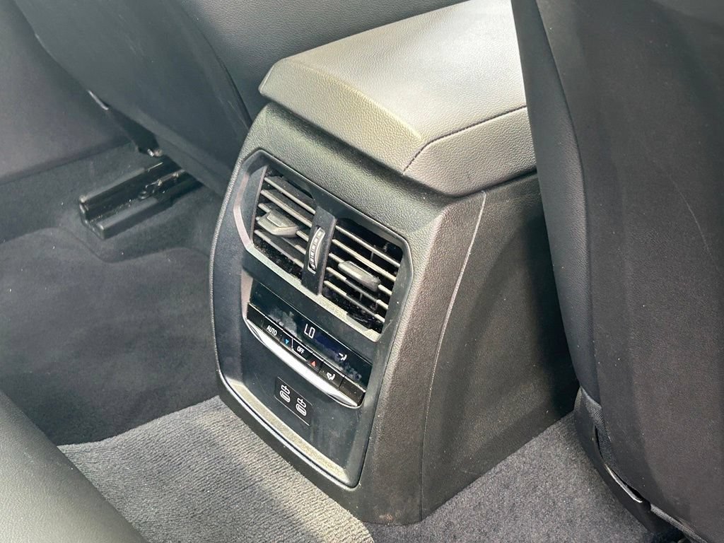 Used 2025 BMW 330i Sedan RWD image 35