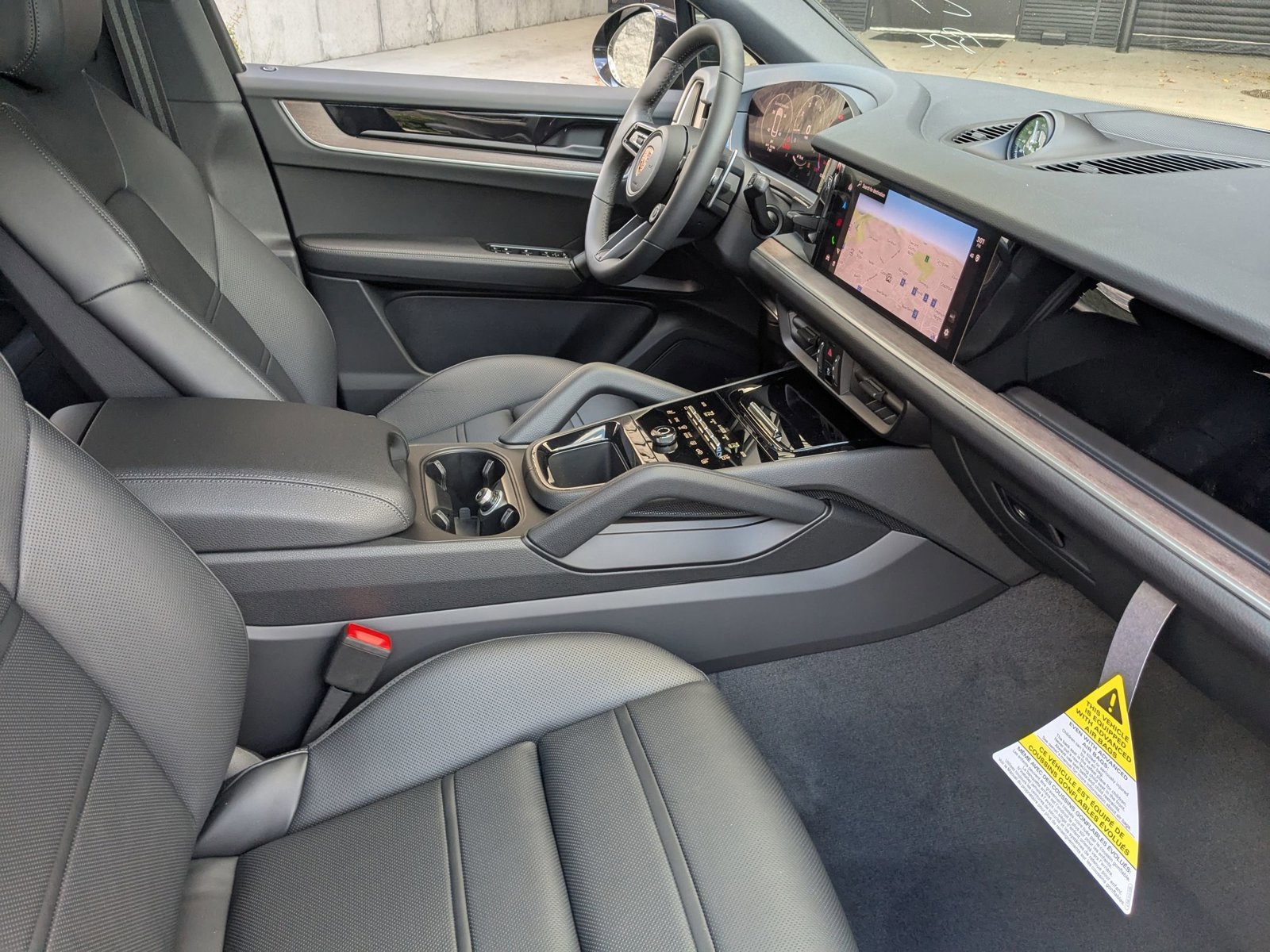 Certified 2026 Porsche Cayenne Coupe AWD/4WD image 27