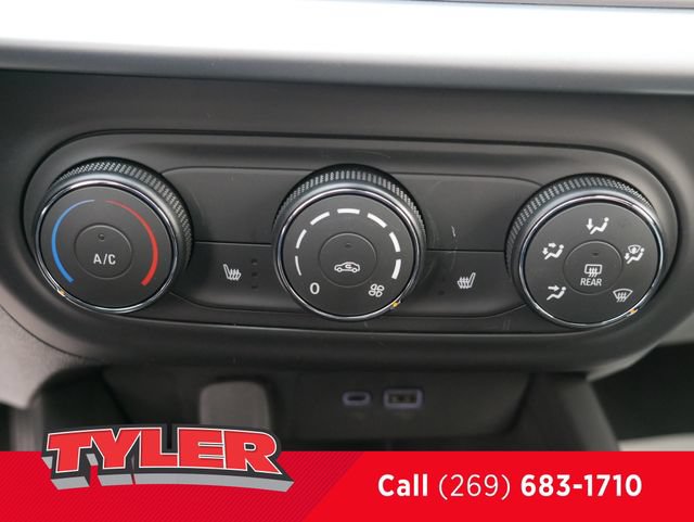 New 2026 Chevrolet Trax LS w/ LS Convenience Package FWD image 28