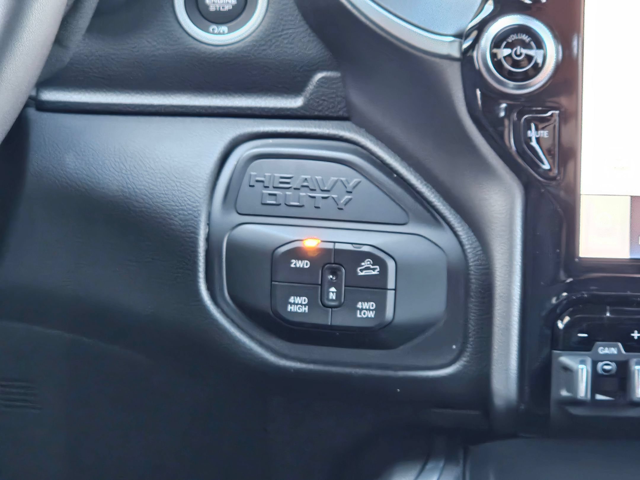 New 2026 RAM 2500 Big Horn AWD/4WD image 12
