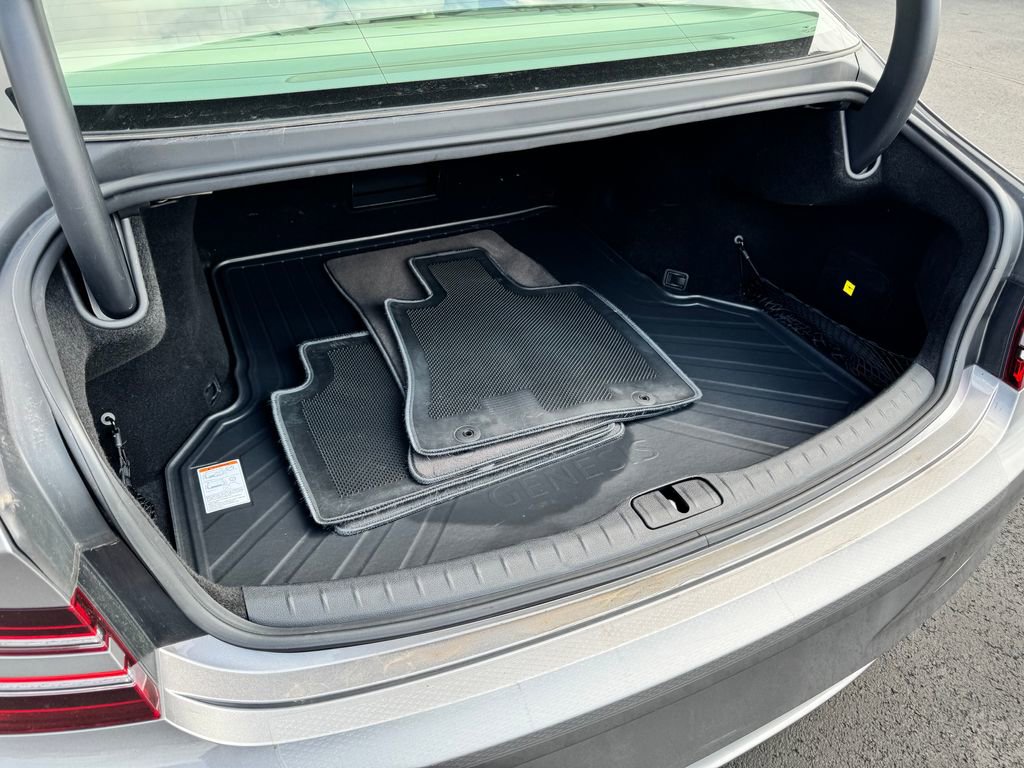 Used 2022 Genesis G80 2.5T image 15