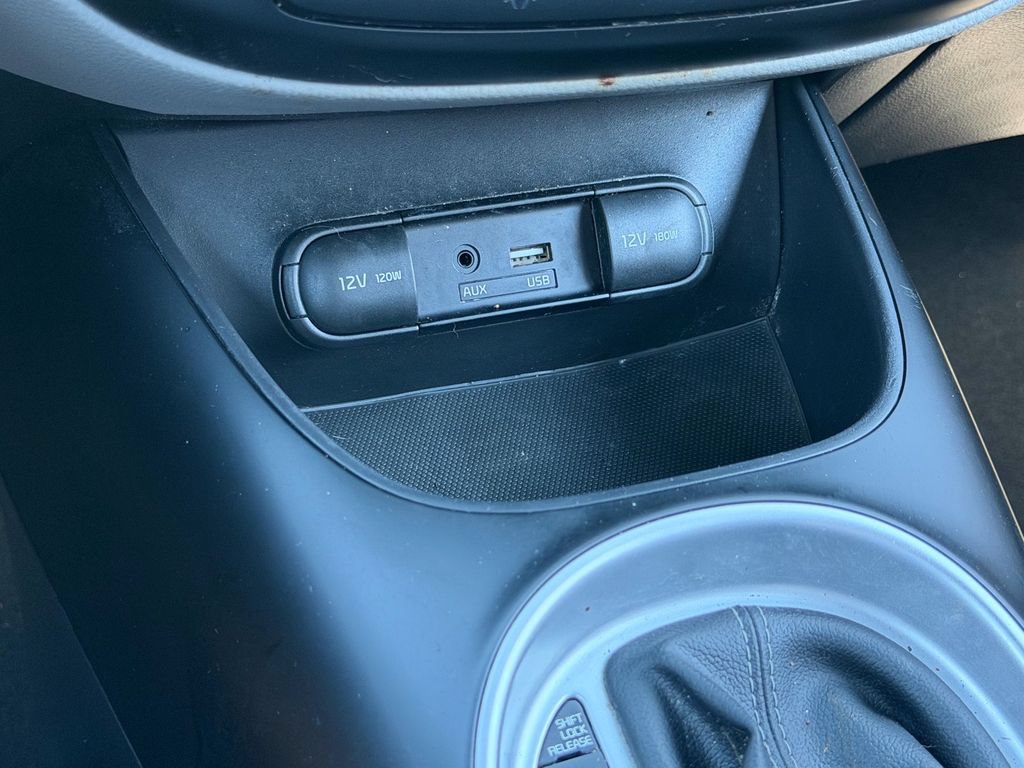 Used 2018 Kia Soul + FWD image 26
