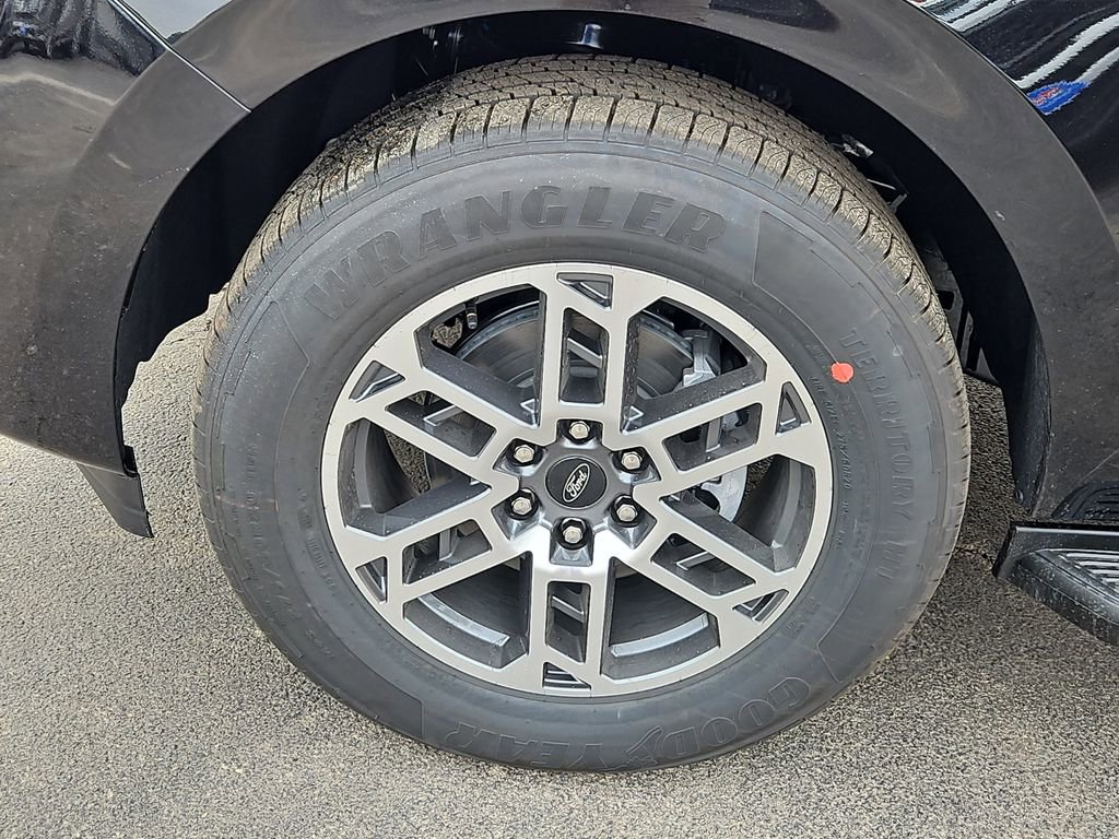 New 2026 Ford Expedition Max Active image 17