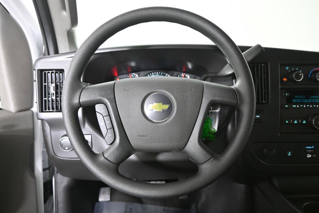 New 2026 Chevrolet Express 3500 image 31