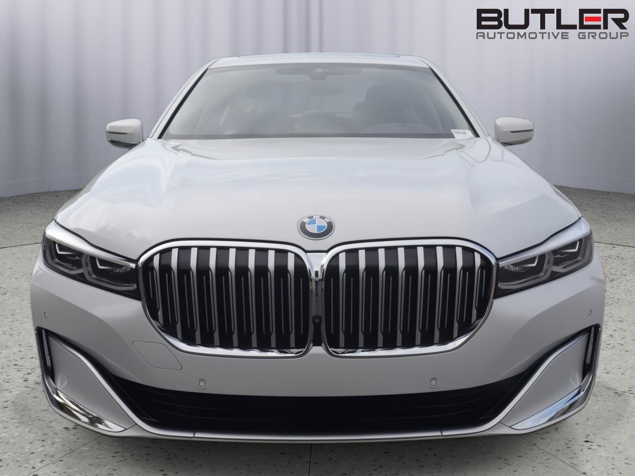 Used 2020 BMW 740i RWD image 2