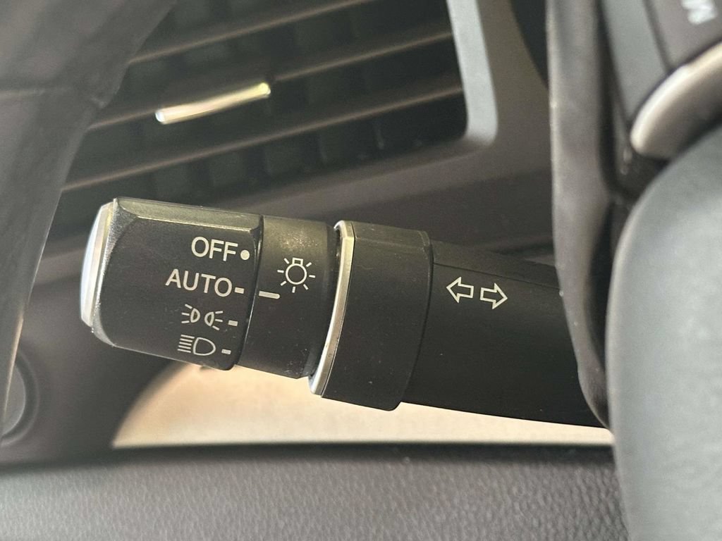 Used 2020 Acura ILX FWD image 26