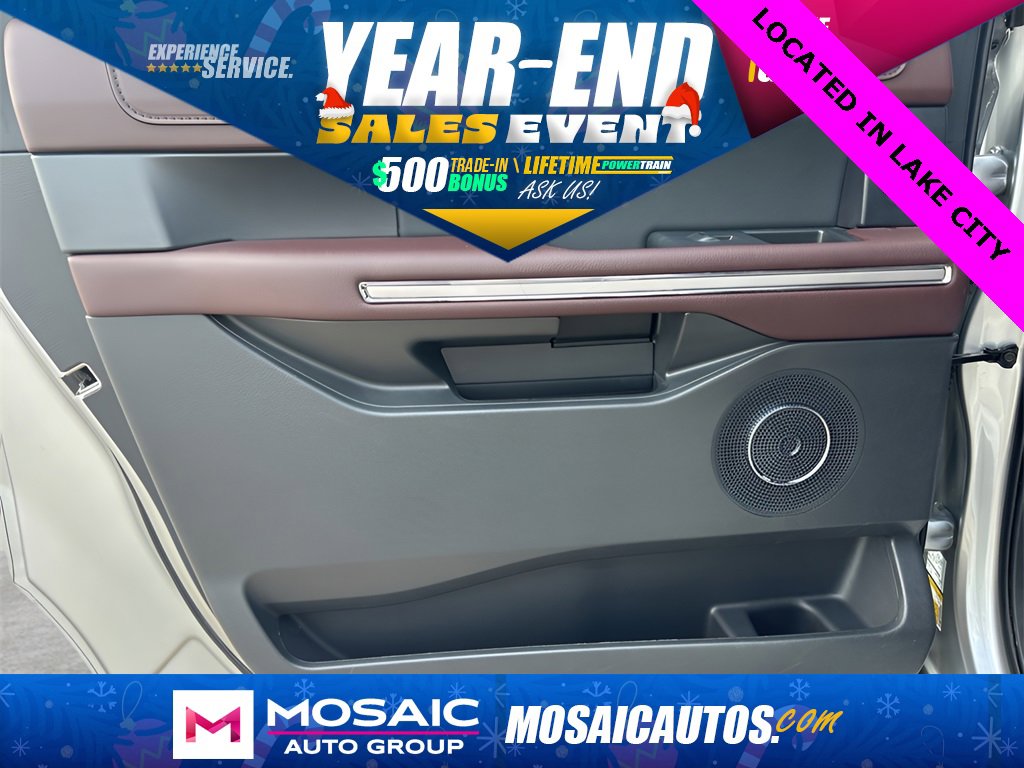 Used 2024 Ford Expedition Max Limited image 26