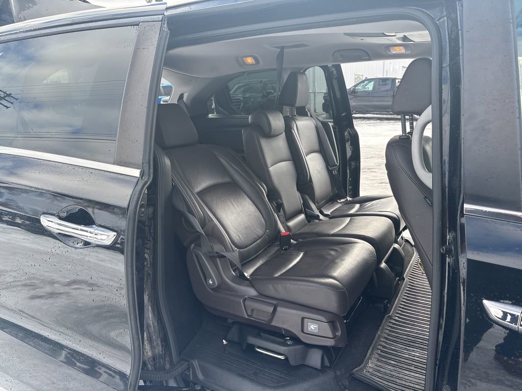 Used 2018 Honda Odyssey Touring image 25