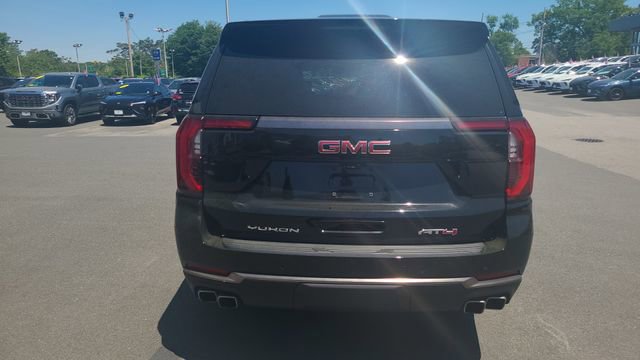 Used 2025 GMC Yukon AT4 Ultimate AWD/4WD image 7
