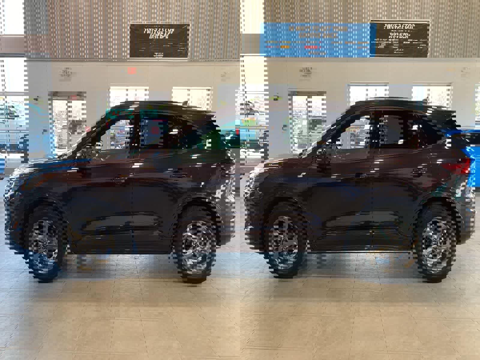 Used 2023 Ford Escape ST-Line Select AWD/4WD image 8