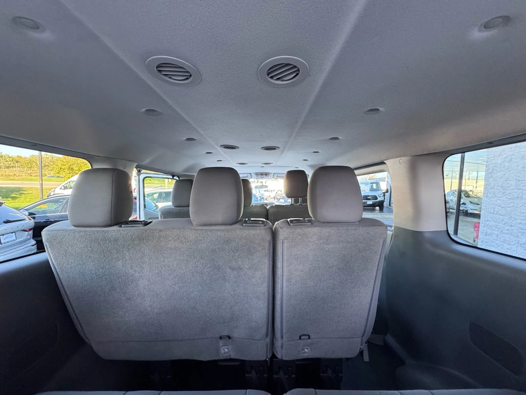 Used 2018 Nissan NV 3500 S image 18