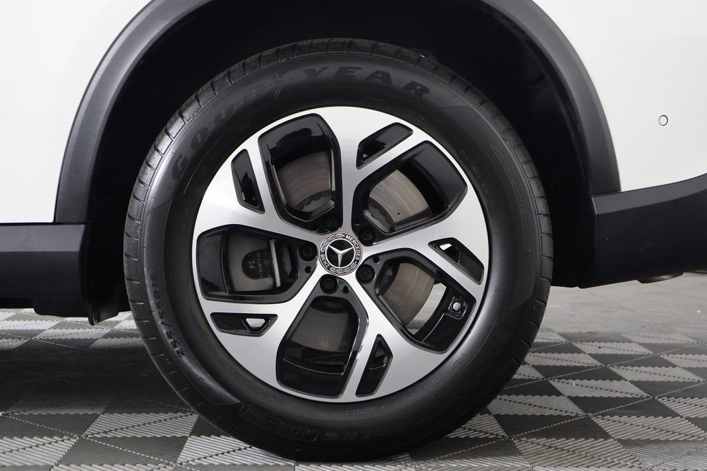Certified 2025 Mercedes-Benz GLC 350e 4MATIC image 16