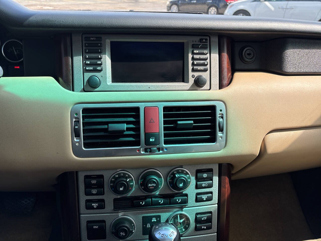 Used 2004 Land Rover Range Rover HSE AWD/4WD image 10