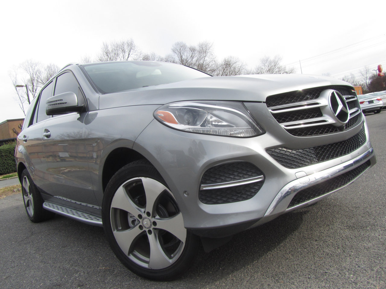 Used 2016 Mercedes-Benz GLE 350 w/ Premium Package image 2