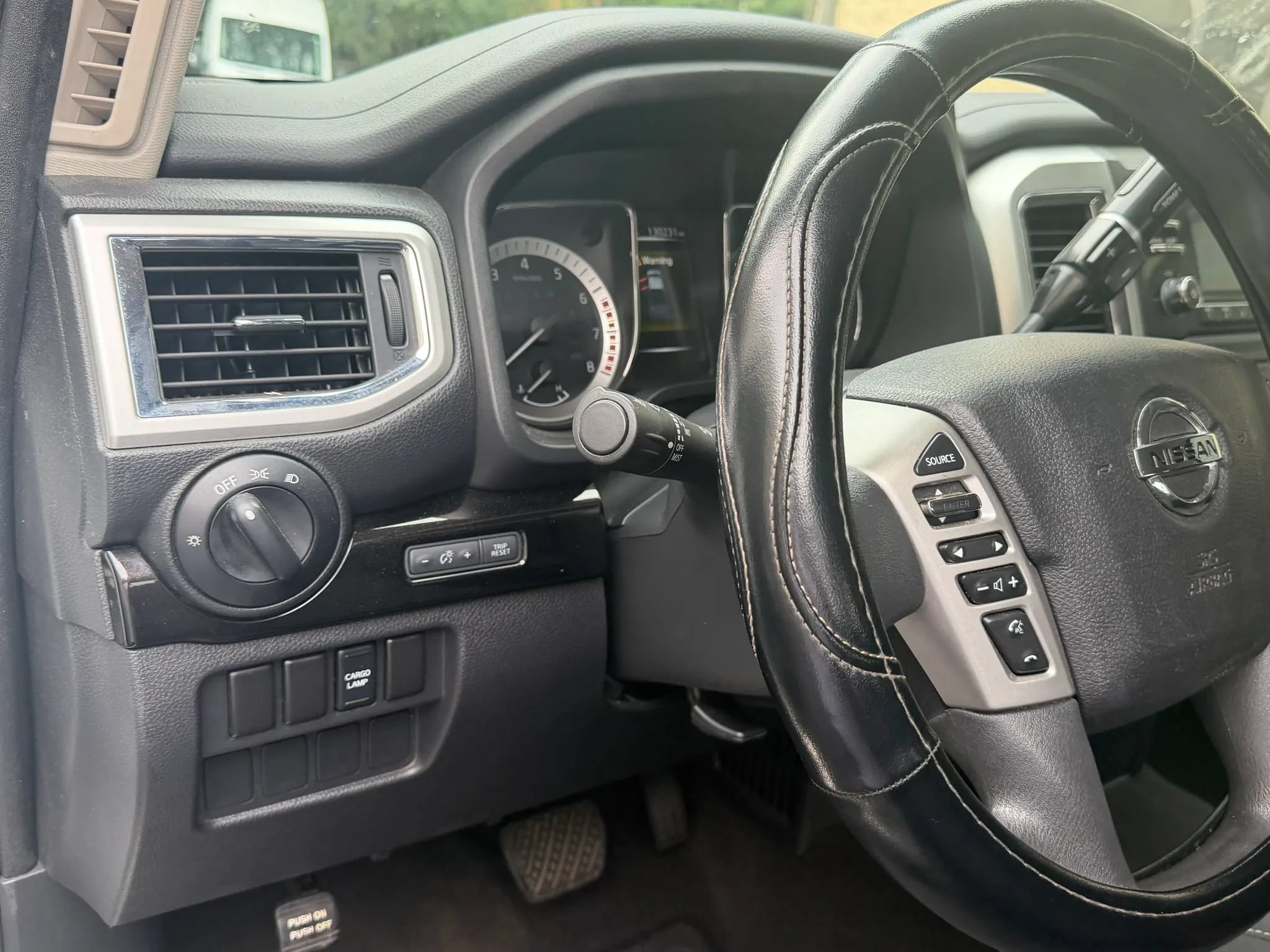 Used 2017 Nissan Titan SV RWD image 25