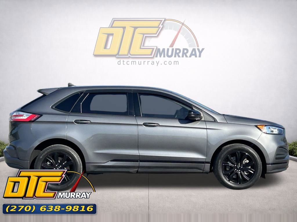 Used 2022 Ford Edge SE w/ Black Appearance Package