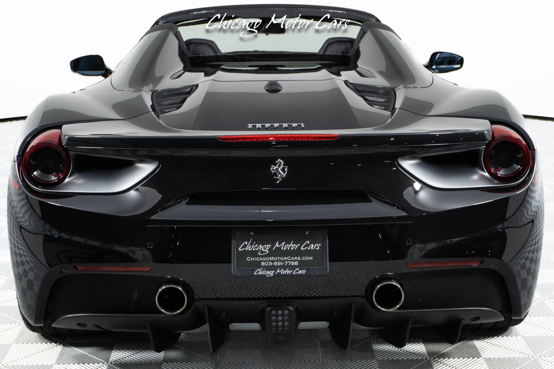 Used 2018 Ferrari 488 Spider RWD image 10
