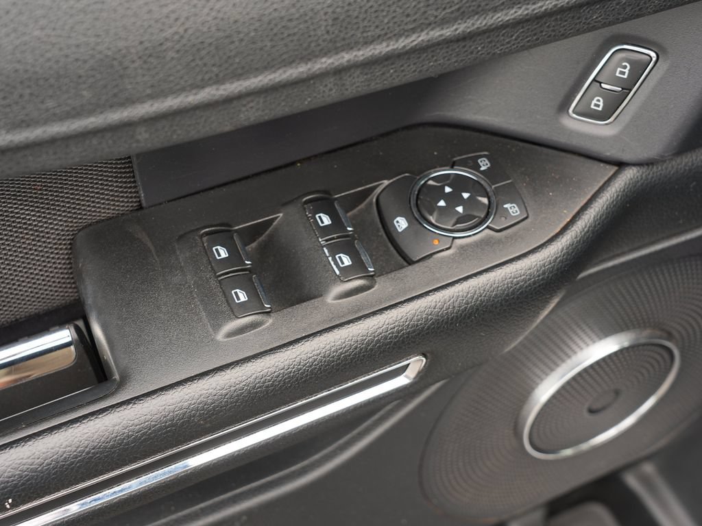 Used 2019 Ford Expedition Max XL AWD/4WD image 17