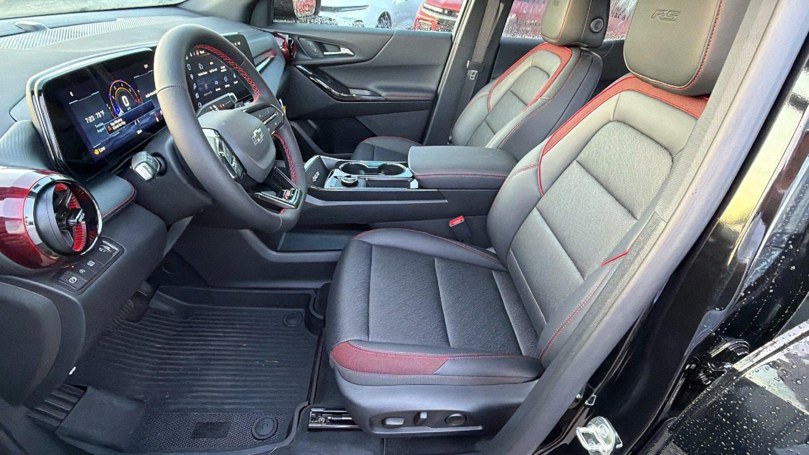 New 2027 Chevrolet Equinox RS FWD image 17