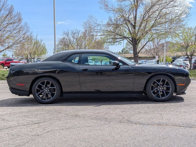 Used 2019 Dodge Challenger SXT w/ Blacktop Package image 4