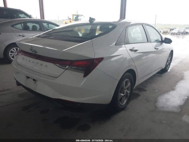 Used 2021 Hyundai Elantra SE FWD image 4