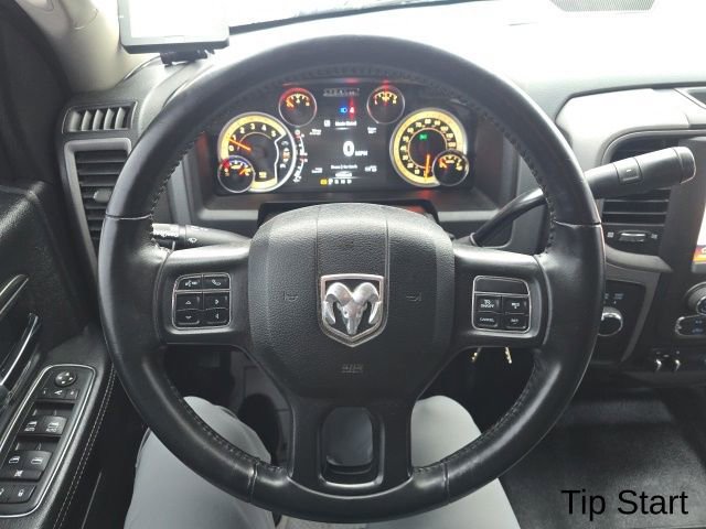 Used 2018 RAM 3500 Tradesman w/ Chrome Appearance Group image 12