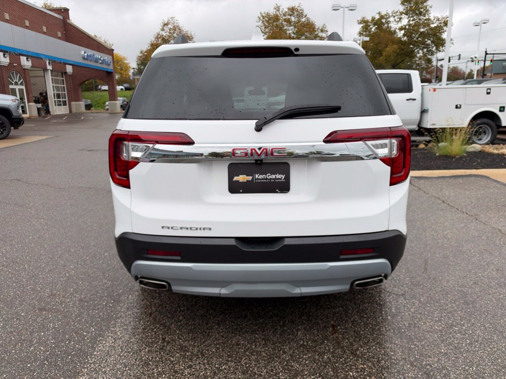 Certified 2023 GMC Acadia SLE w/ Driver Convenience Package FWD image 15