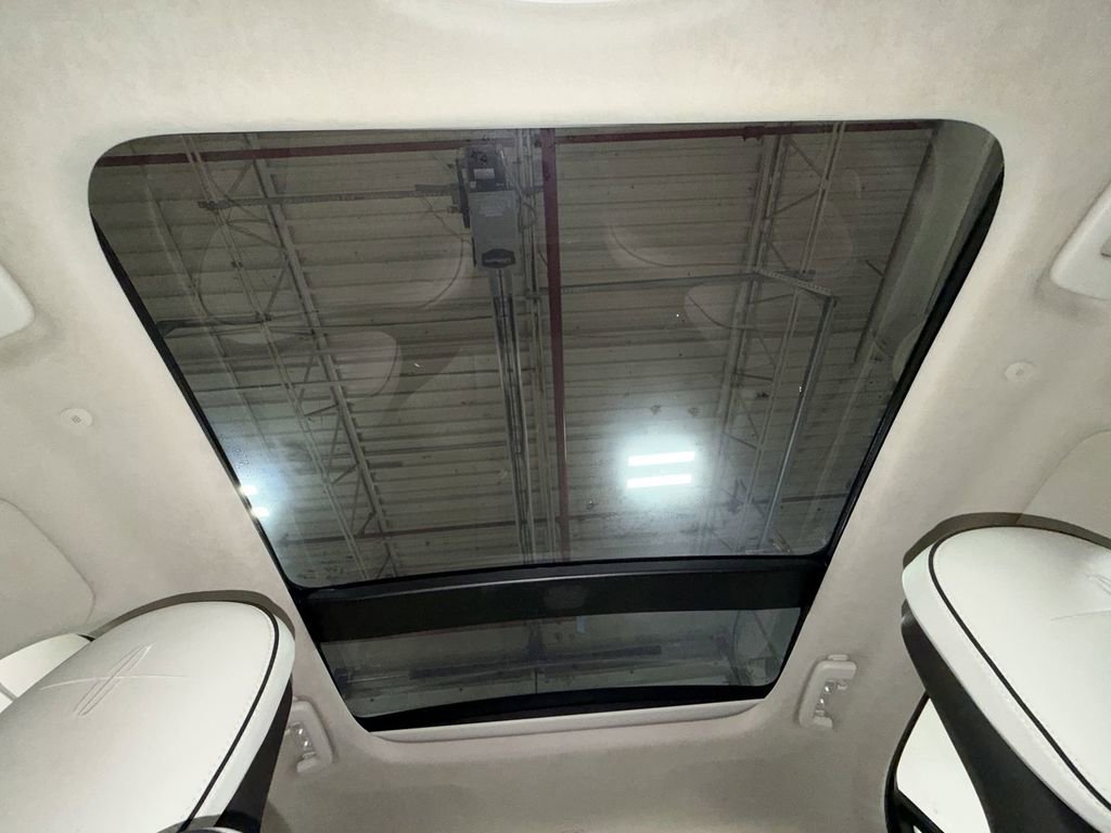 Used 2018 Lincoln Continental Black Label image 16