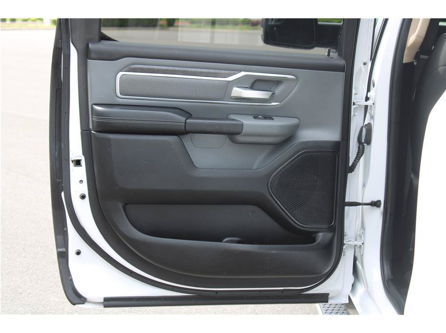 Used 2019 RAM 1500 Big Horn RWD image 11