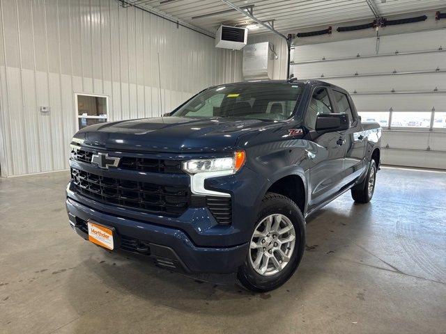Used 2022 Chevrolet Silverado 1500 RST image 3